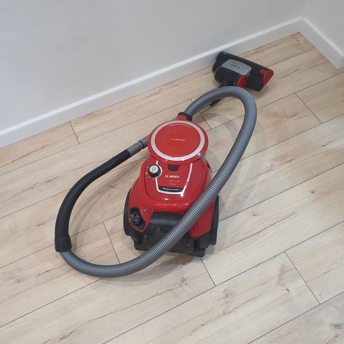 Продам пылесос Bosch Serie 6 ProAnimal, 2200W, Германия