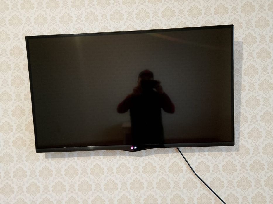 Продам телевизор LG