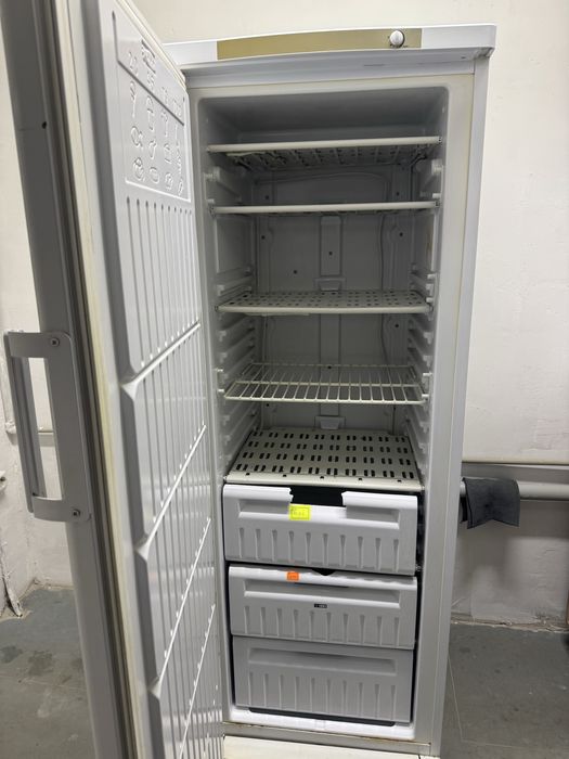 Продам холодильник LG и морозильник