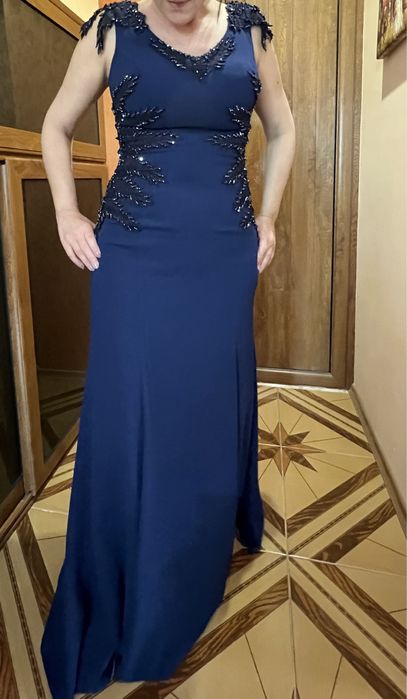 Официална рокля