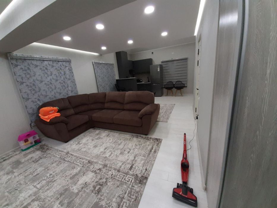 Мебел  диван  сотилади