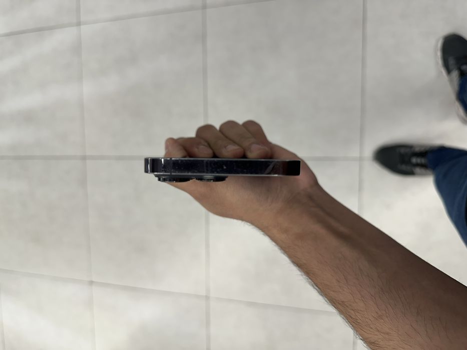 14 pro max срочна сотилади