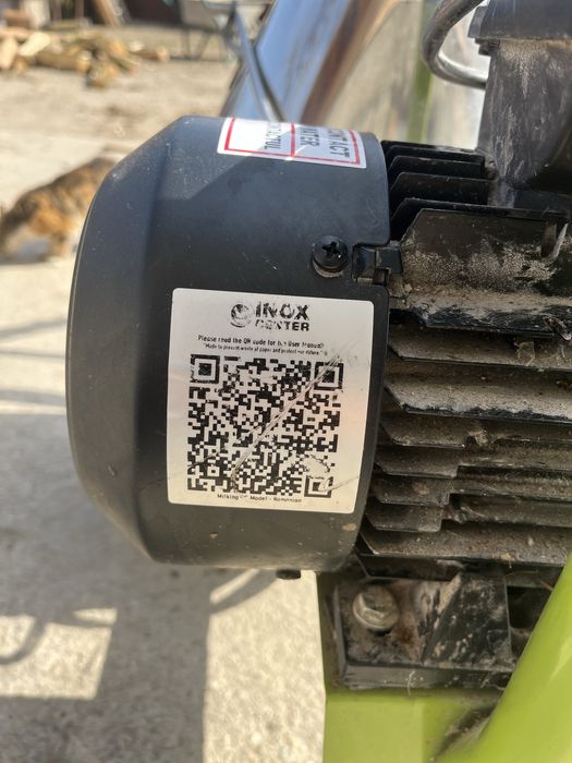 Mulgator electric vaci/oi/capre-aproape nou bidon inox,posturi