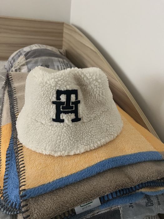 Зимна шапка Tommy Hilfiger