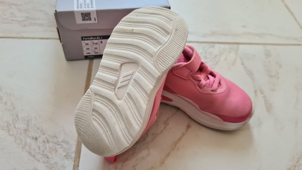 Детски маратонки Adidas 25