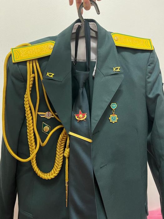 Форма  Военный Демлскии