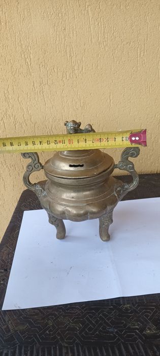 Urnă veche din Bronz