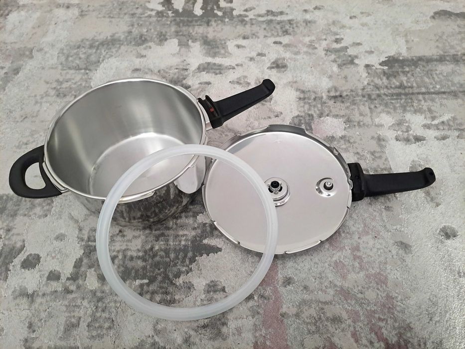 Fissler Vitavit 4.5 l made in Germany oala sub presiune