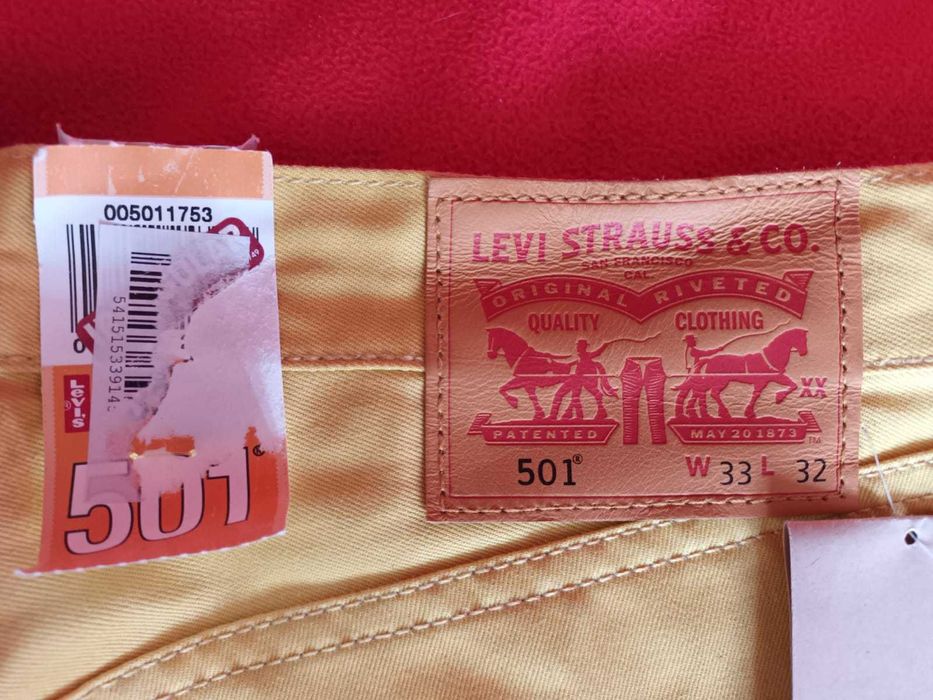 Blugi Levi’s 501 W33 L34 cu eticheta