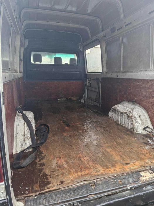 Autoutilitara N1 Mercedes