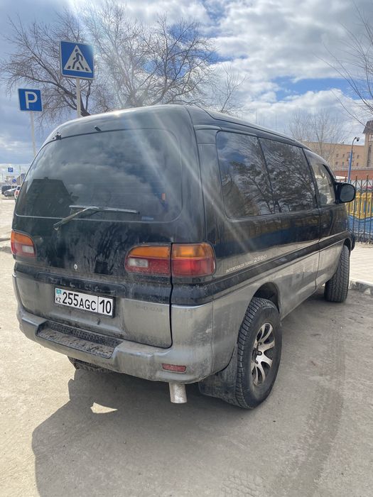 Mitsubishi Delika 3,0