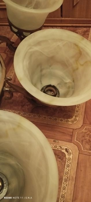 Люстра из камня.