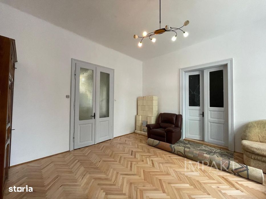 Casă pentru închiriere, 4 camere, zonă Gruia