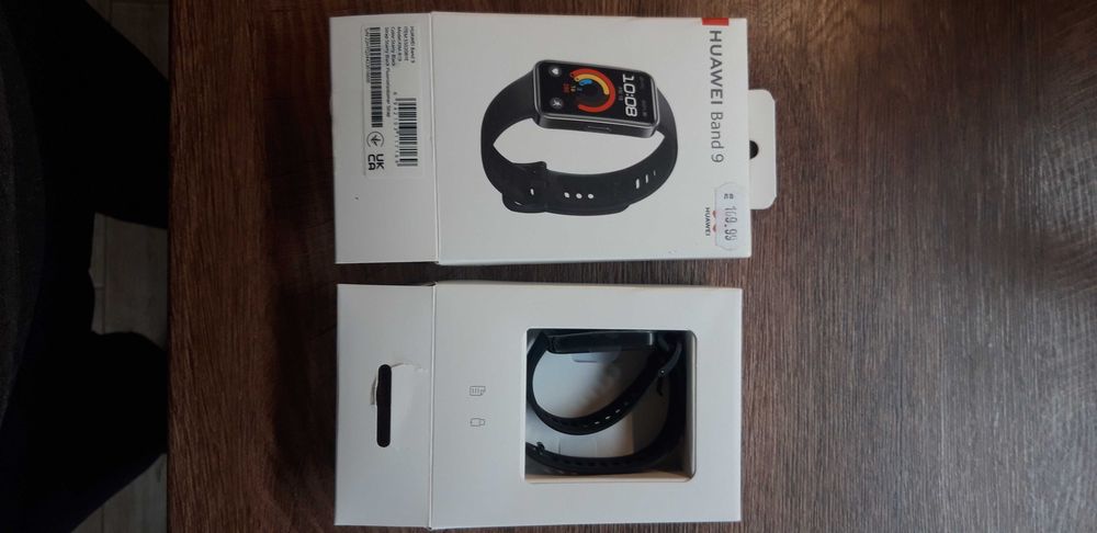 Часовник Huawei Band 9