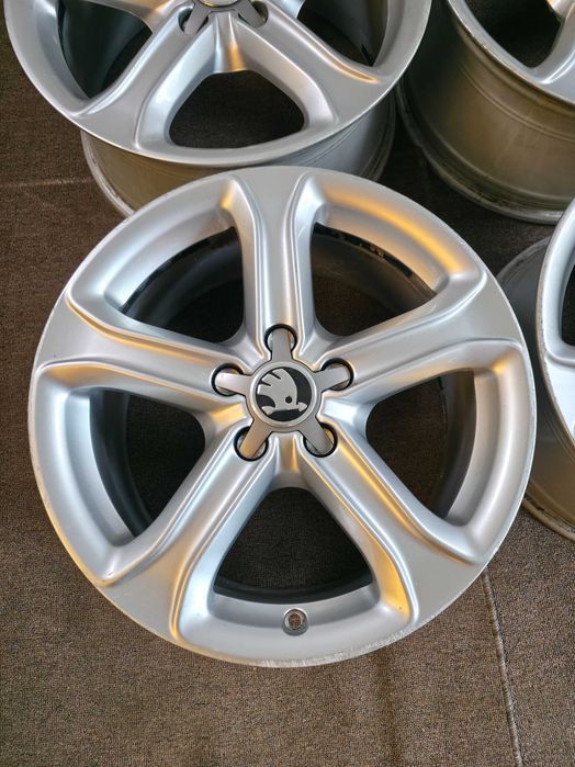 4 Jante Aliaj 5x112 17'' OE VW Golf Passat Touran Tiguan Sharan Caddy T-Roc / Skoda Octavia Yeti Superb Kodiaq Karoq