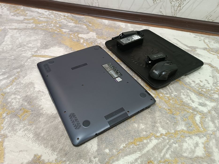 Ноутбук ASUS Silver Современный.