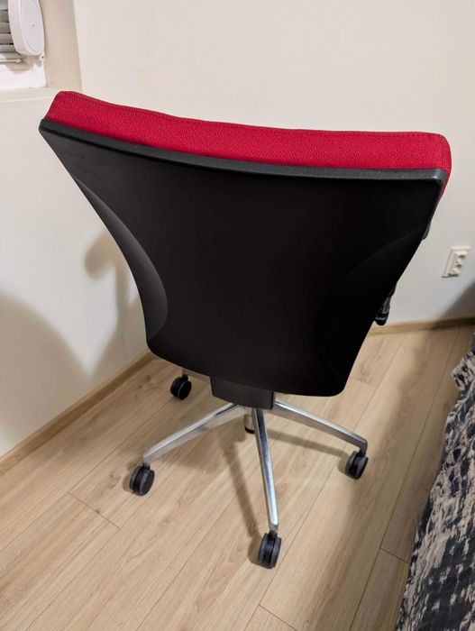 Ергономичен офис стол [565 лв НОВ]