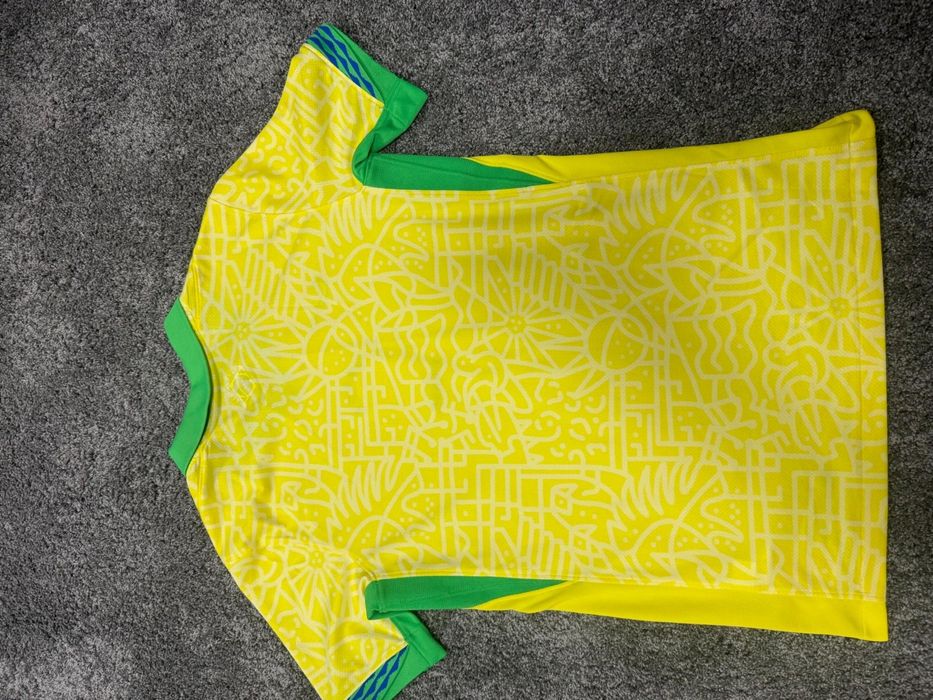 Vand tricou Brasil 13-14 ani