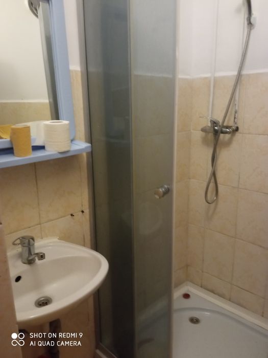 Închiriez garsonieră