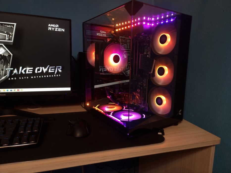 Къстъм Gaming PC | RX 9060 XT 16GB | Ryzen 5 5600 | 2TB NVMe | RGB | Custom кабели