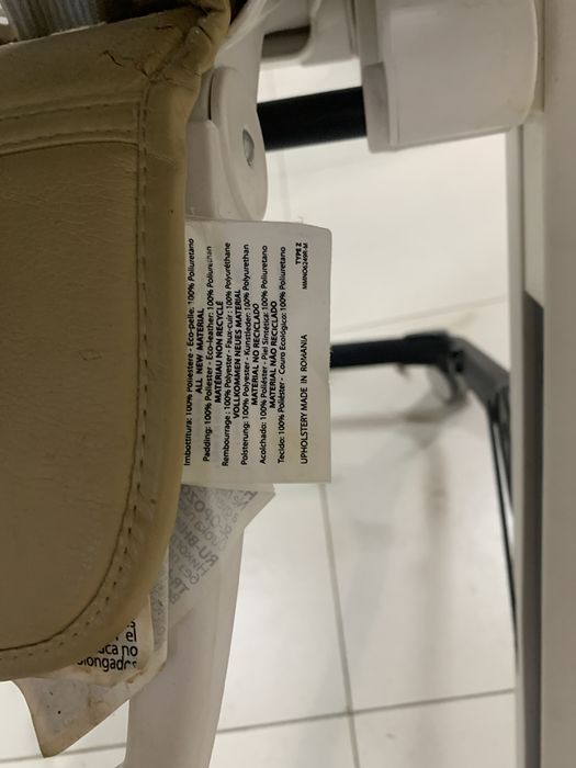 Продам столик для малиша