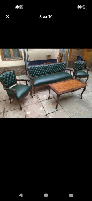 Книжный шкаф, Венгрия, ждёт реставрацию и нового хозяина.