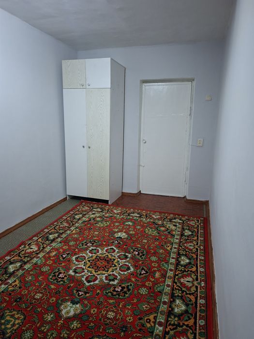 3xonali uy srochna sotiladi