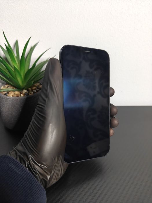 iPhone 12, 64GB Black • Condiție Excelentă! • Perfect Funcțional!