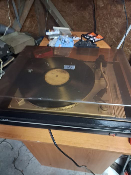 Vând pick-up tesla pret 250 lei