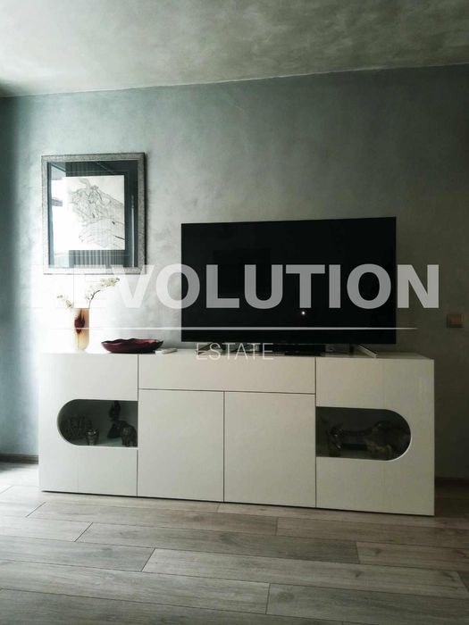 Дава се под наем Двустаен апартамент в Варна, Общината - 70 кв.м за 500 € - Снимка #2