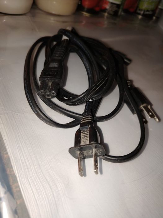 Cabluri alimentare tip „Mickey Mouse” (C5) + ștecher US