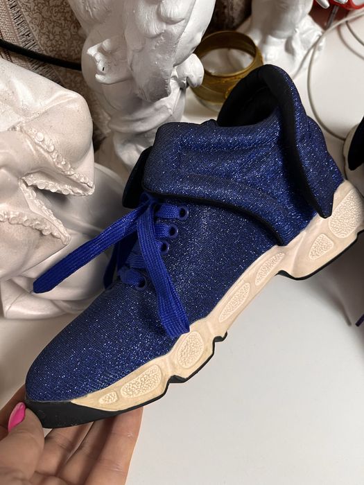 Продам Кроссовки