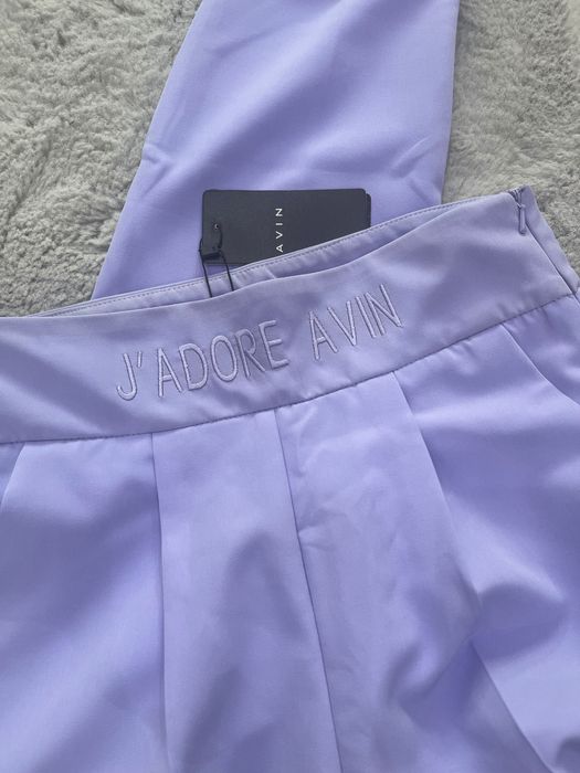 Лилав панталон с бродерия на колана Avin chino