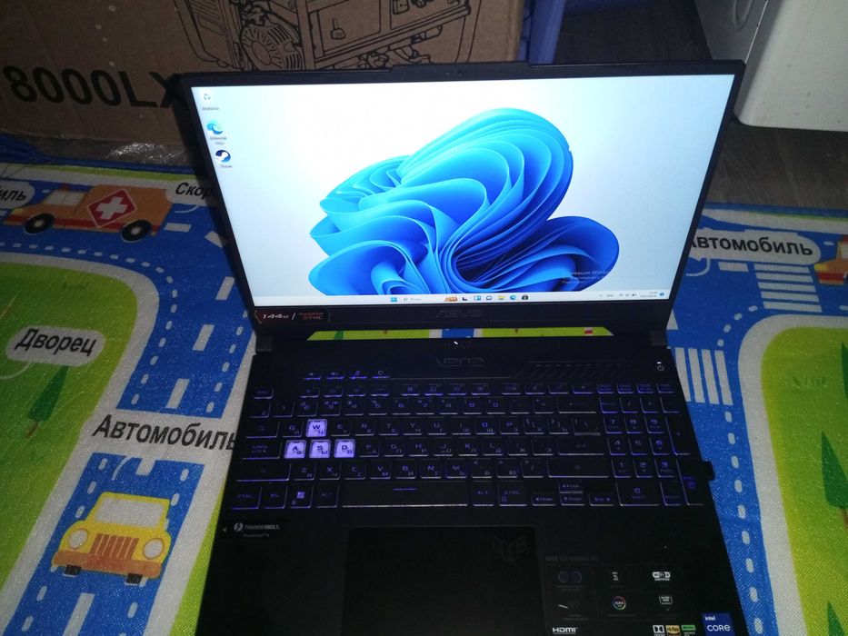 Продам ноут бук новый