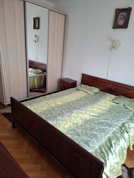 Închiriez apartament cu 2 camere zona Zavoi