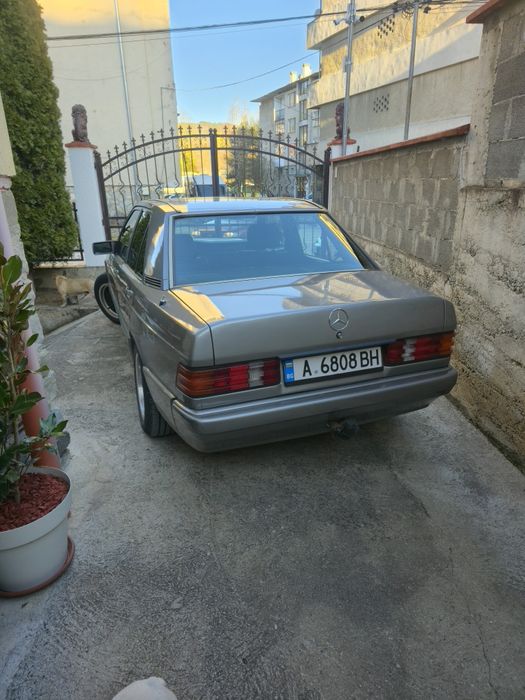 Mercedes 190 d.                                                                                    .
