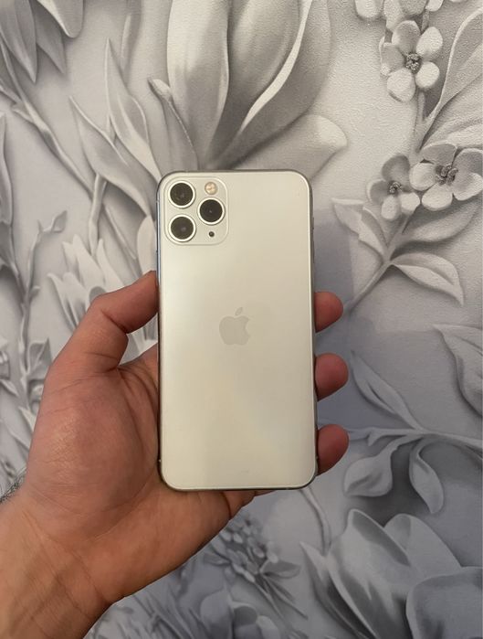 Продам телефон Айфон 11 Pro