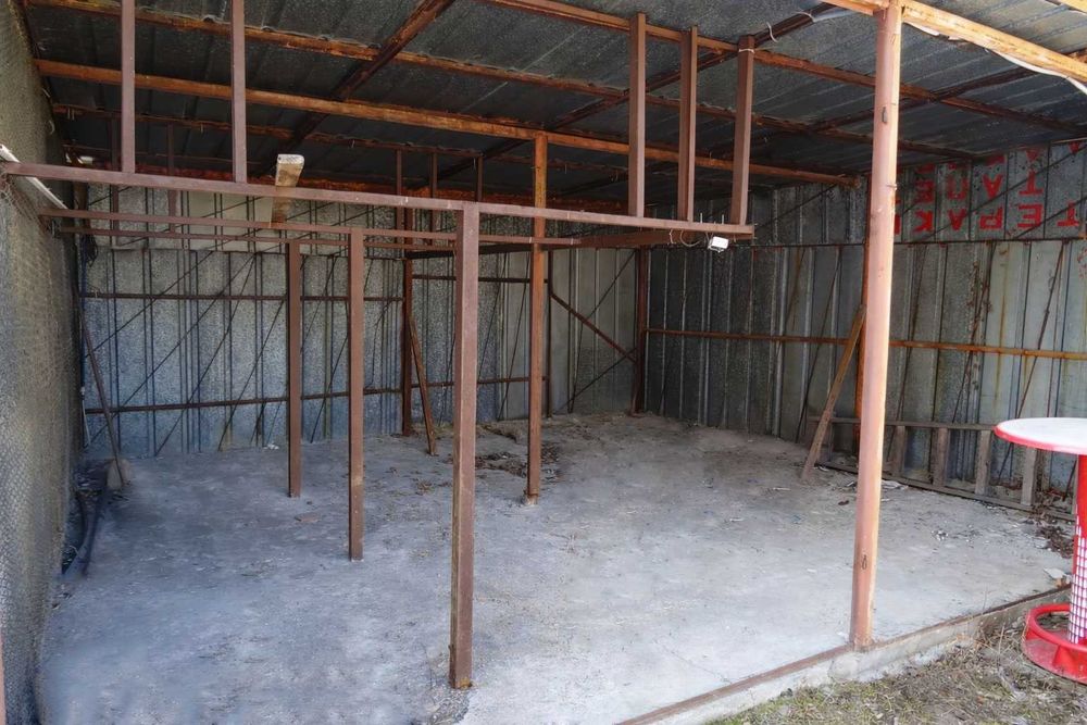 Продава се парцел с действащ търговски обект – директно от собственик