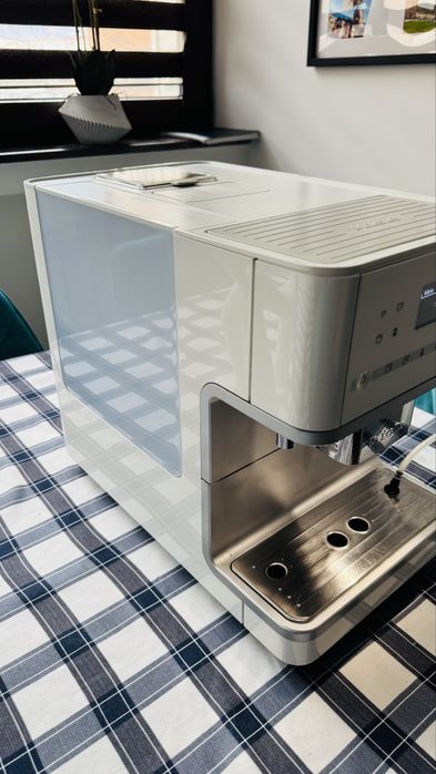 Espressor Miele 6350 One Touch