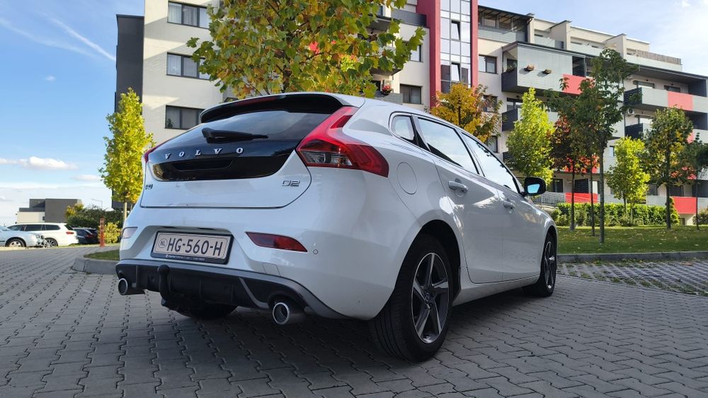 VOLVO V40 2016 — imagine 3