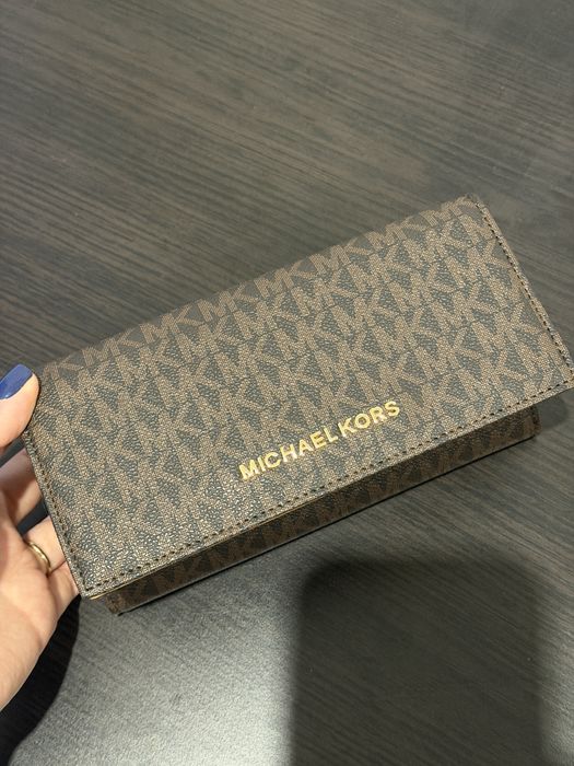 Portofel Michael Kors maro