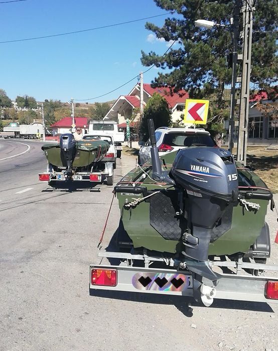 Barca, motor și peridoc