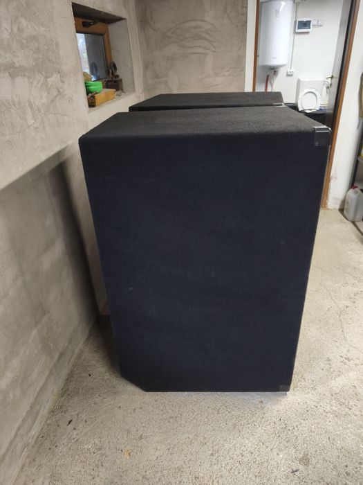 Vând bași Electro Voice MTL1