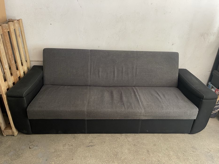 Canapea  extensibila  4 locuri