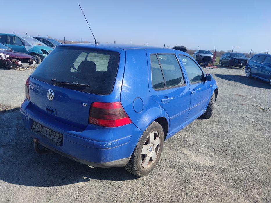 VW GOLF IV 1.6 БЕНЗИН Фолксваген голф 4 1,6 На части