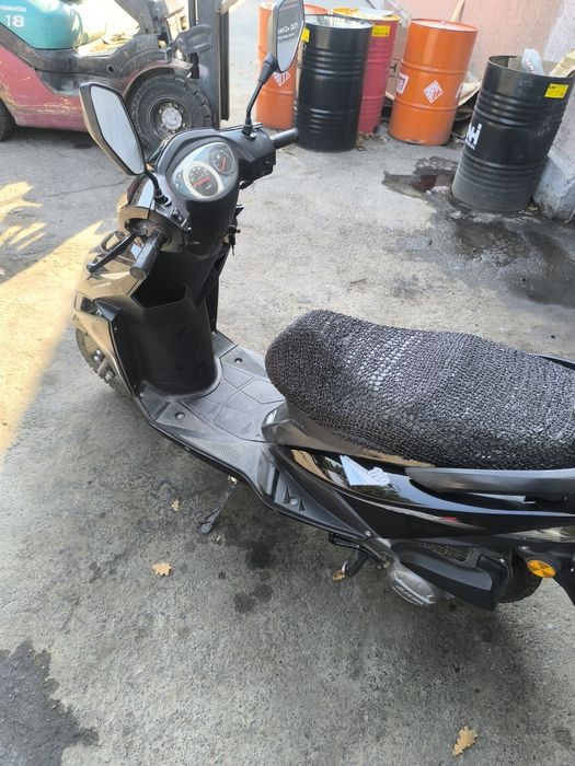 Продам скутер Honda