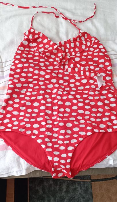 Дамски бански голям размер