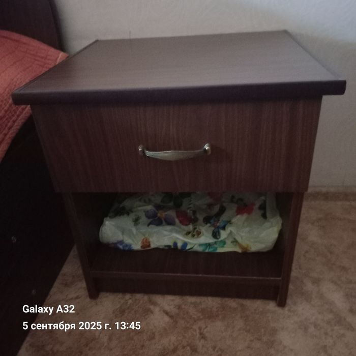 Срочно продам спальный гарнитур