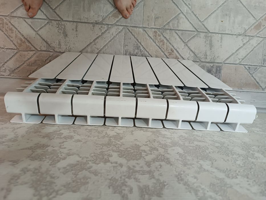 Продам алюминиевую батарею