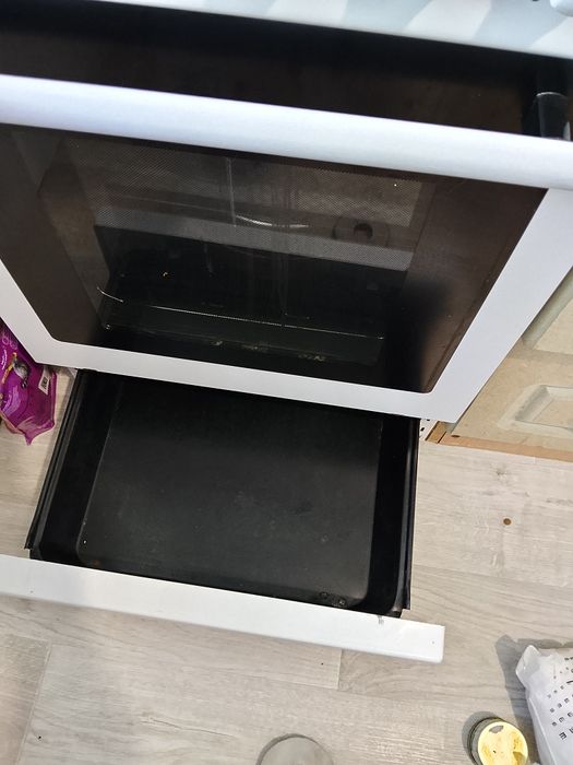 Продам газовую плиту